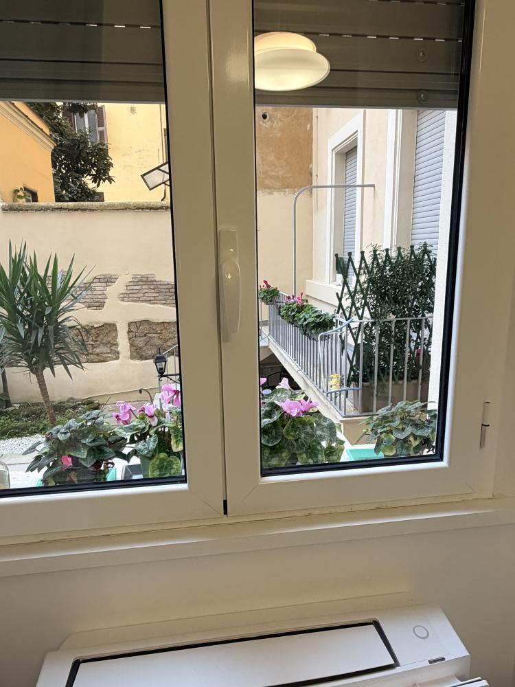 Foto di Stanza a 200 metri dalla Metro A (VERDIANA) a Rome