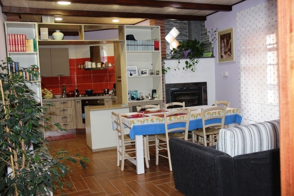Foto di Un appartamento fresco e accogliente nel centro storico di Posada. a Posada