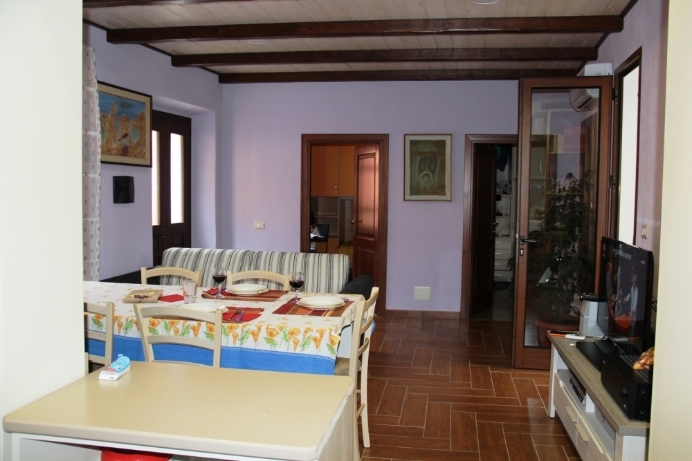 Foto di Un appartamento fresco e accogliente nel centro storico di Posada. a Posada