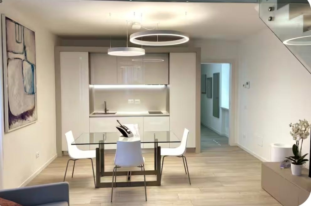 Queen Verona luxury apartment