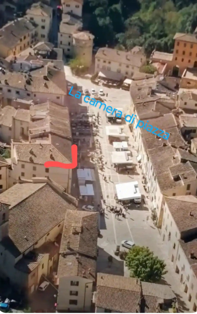 Foto di La camera di piazza a Cetona
