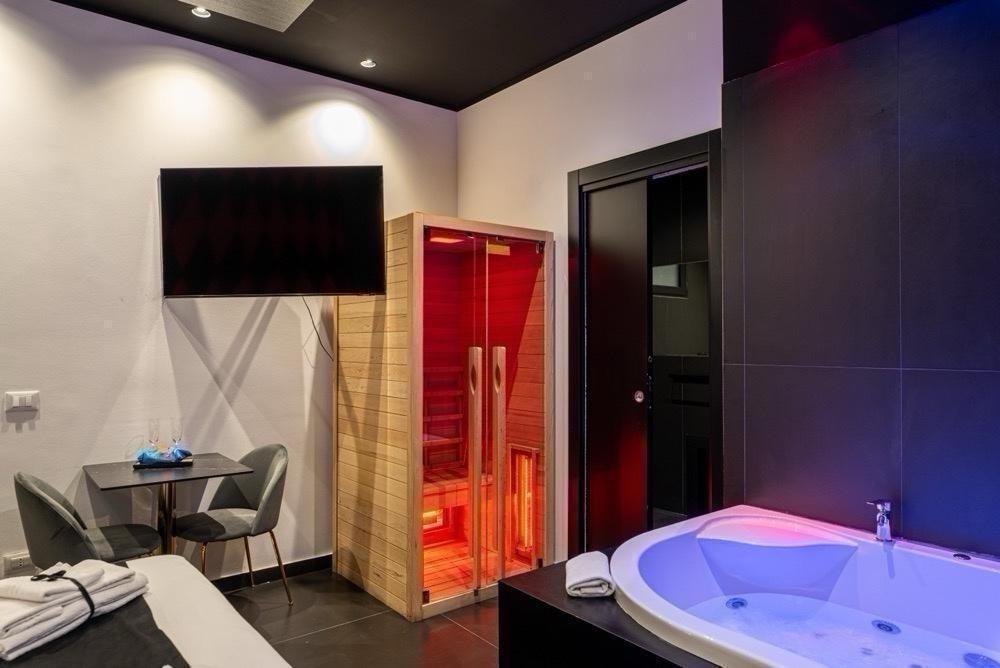 Suite hub massima e camere spa 2 4